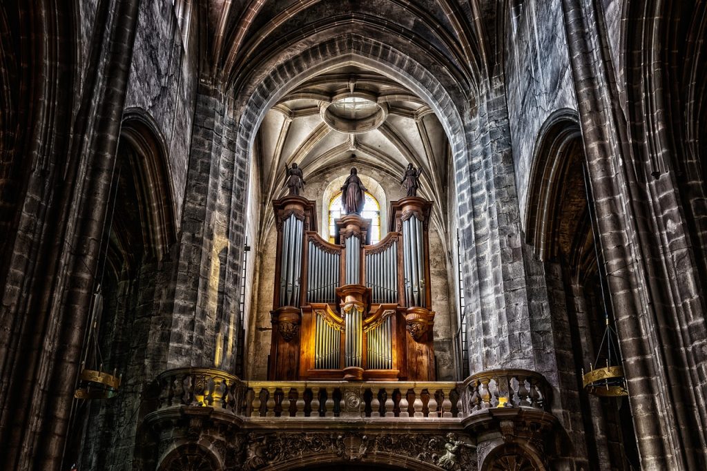 church, pipe organ, architecture